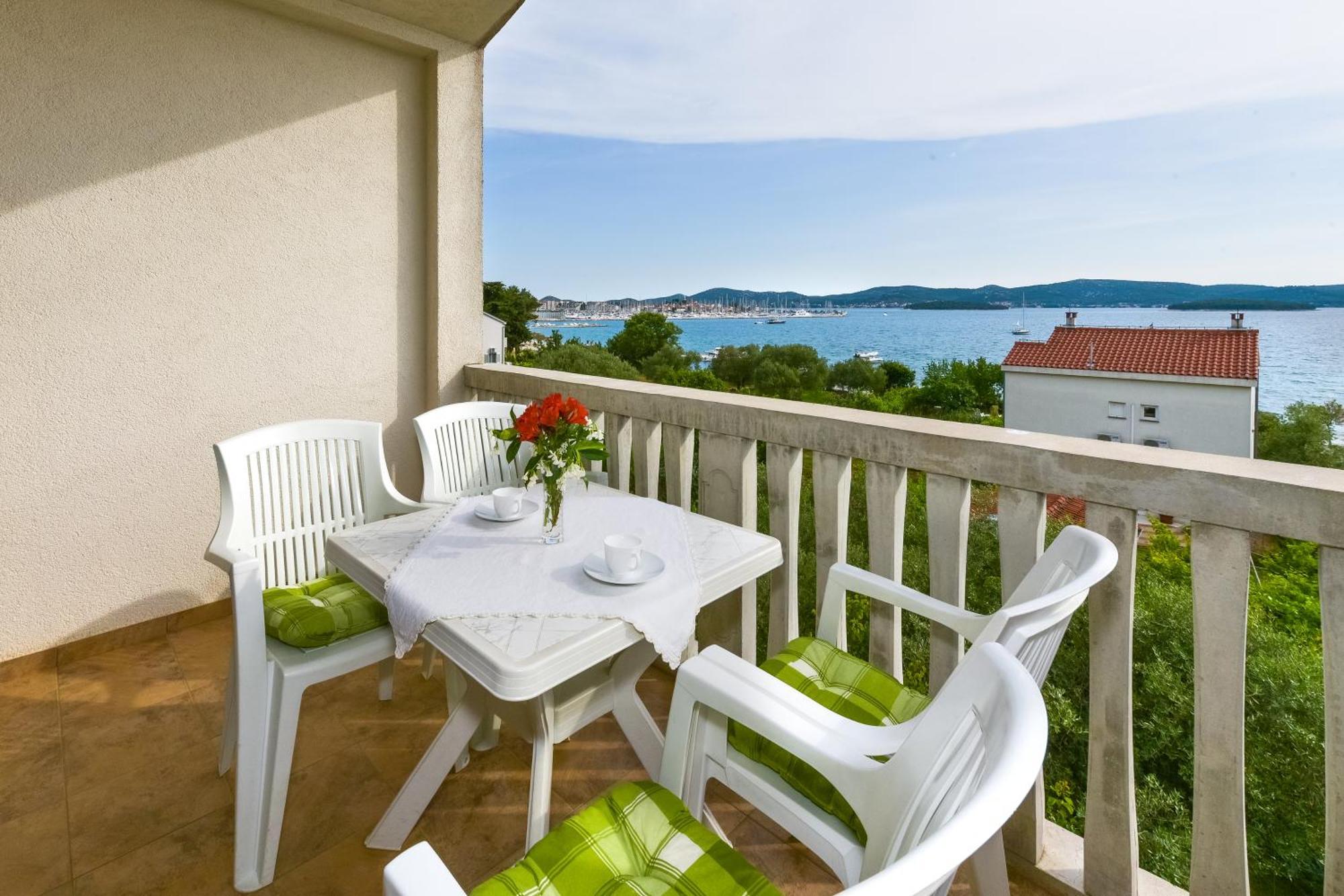 Apartments Adria Biograd Na Moru Exterior photo